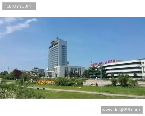 成都篮球场美景尽收眼底打造城市运动新地标的魅力瞬间